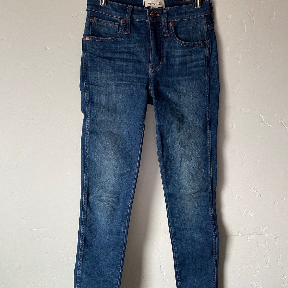 9” high rise skinny, raw hem